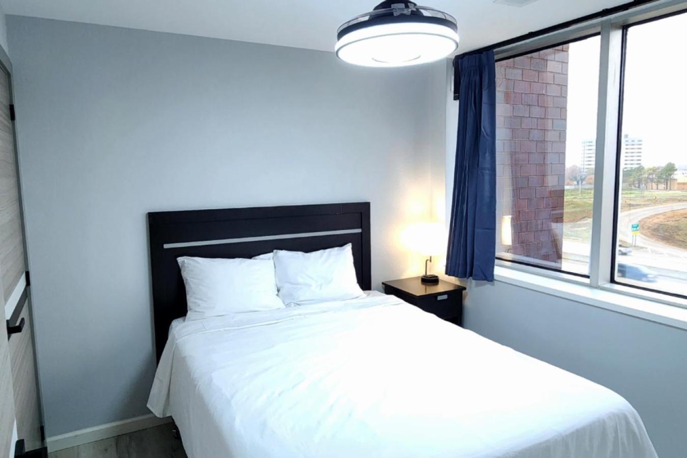 Aparthotel Reese Tower Tulsa Esterno foto