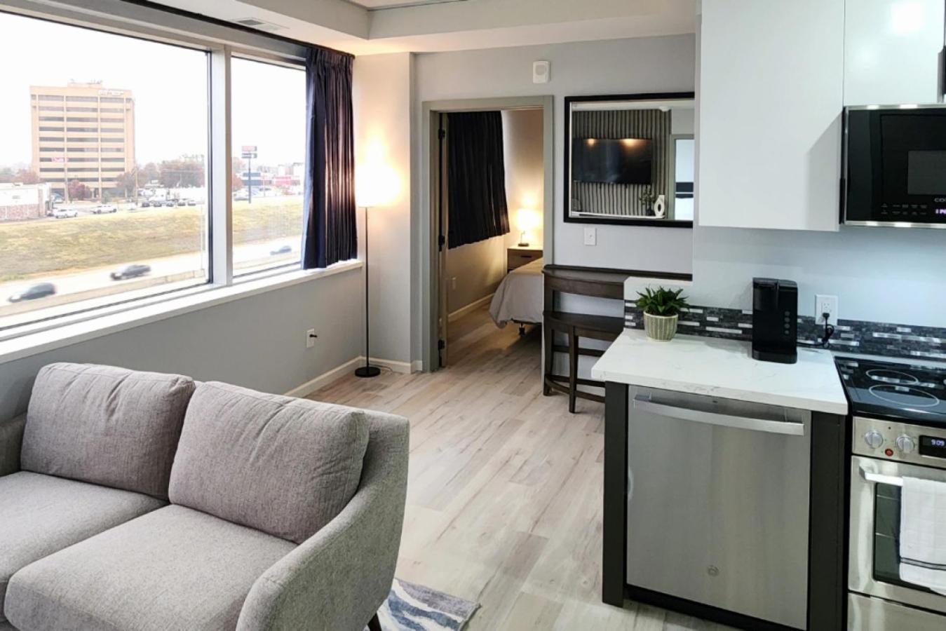 Aparthotel Reese Tower Tulsa Esterno foto